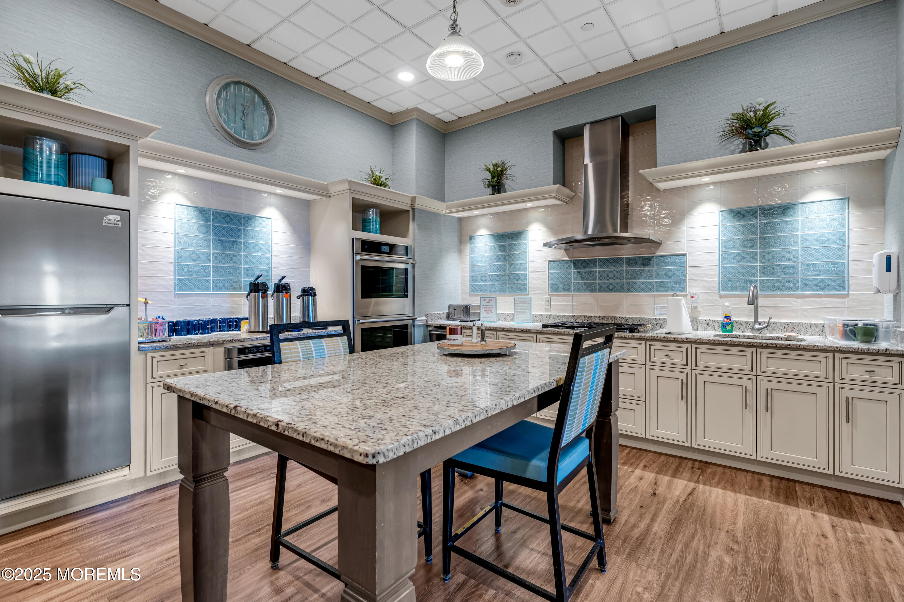 700 Ocean Avenue, 331