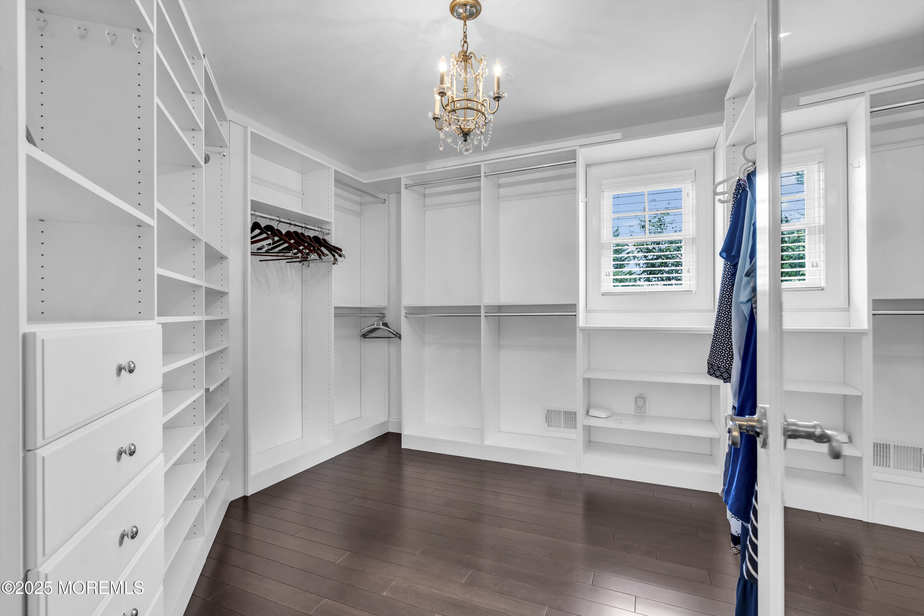 2128 Shadow Lane