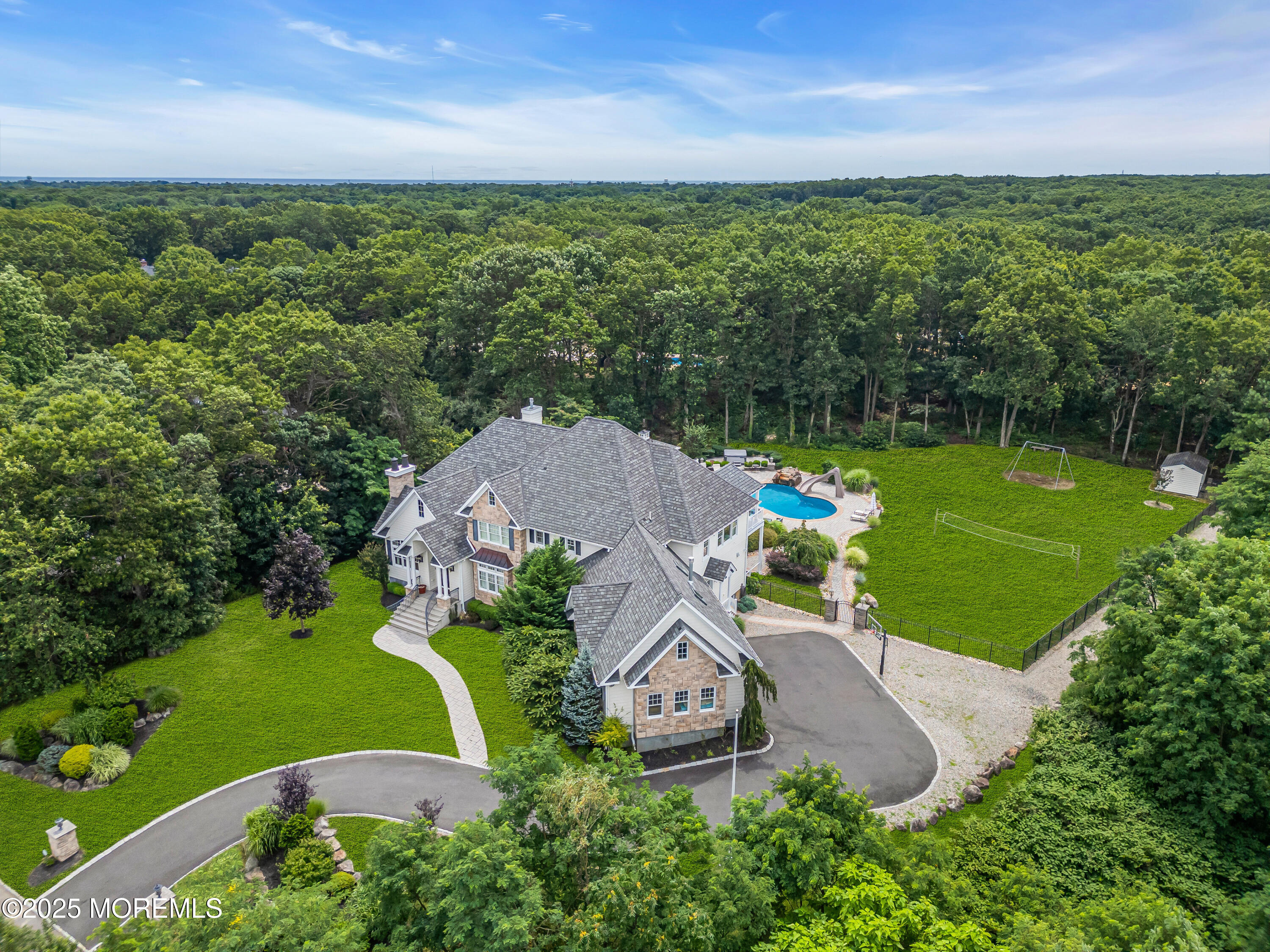 2128 Shadow Lane