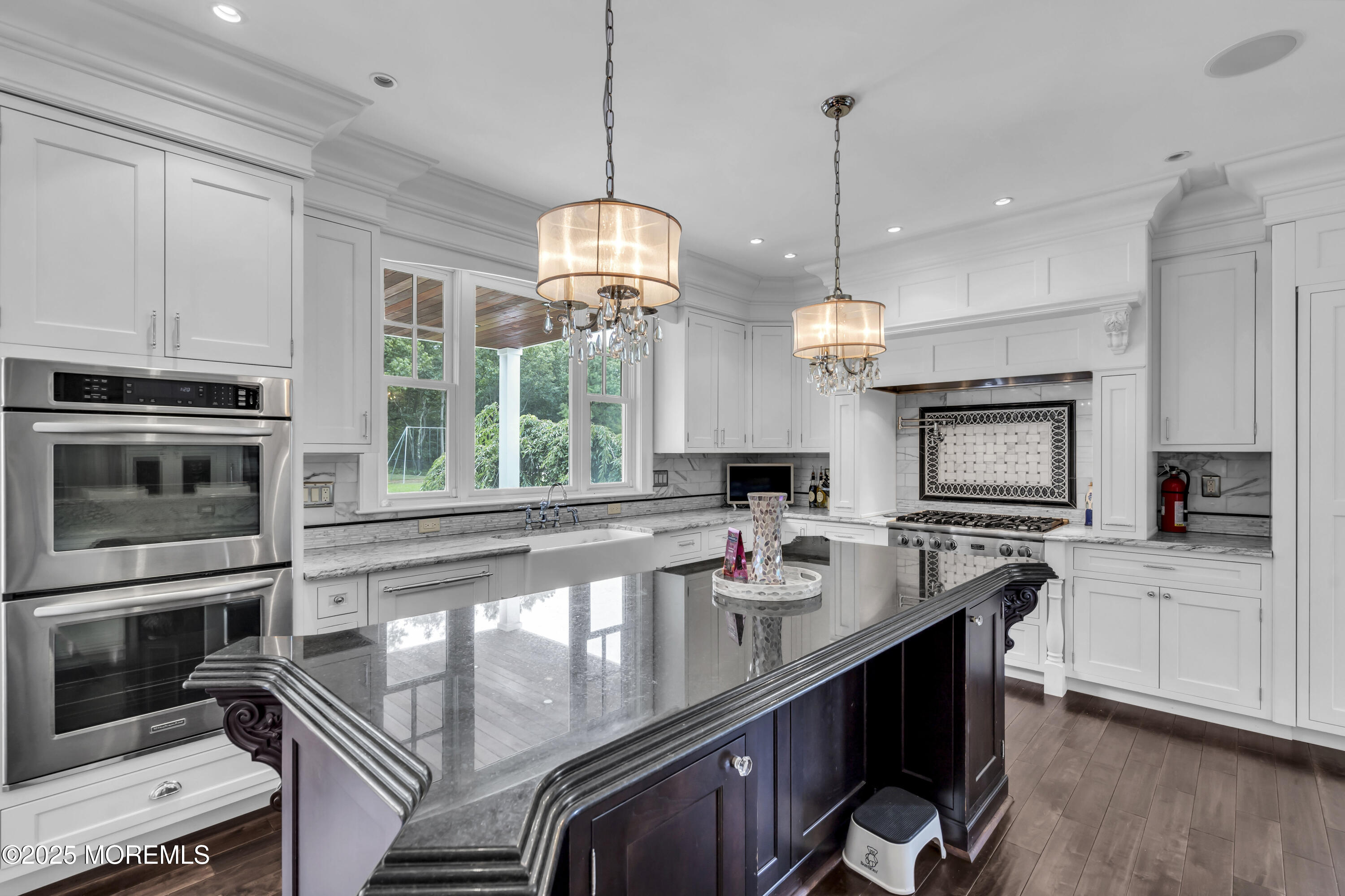 2128 Shadow Lane