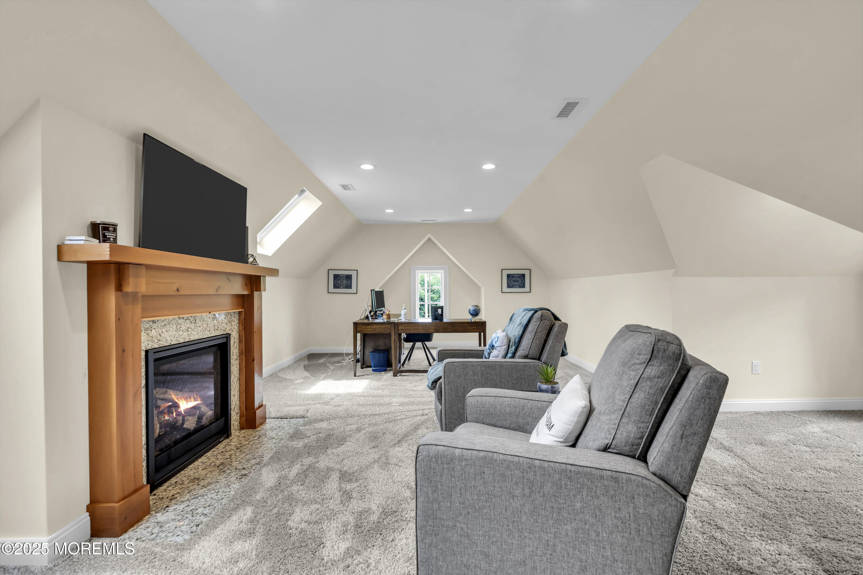 2128 Shadow Lane
