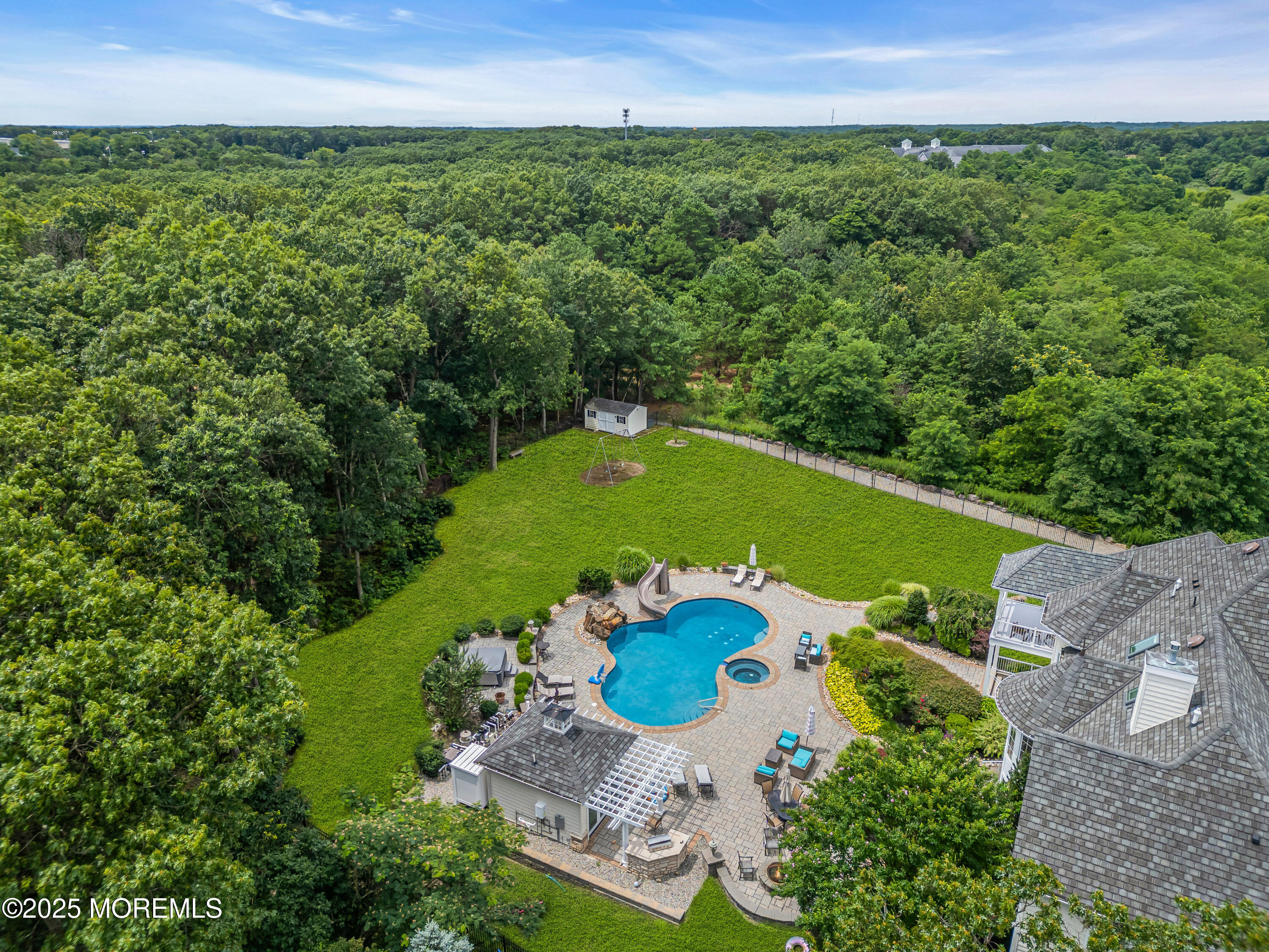 2128 Shadow Lane
