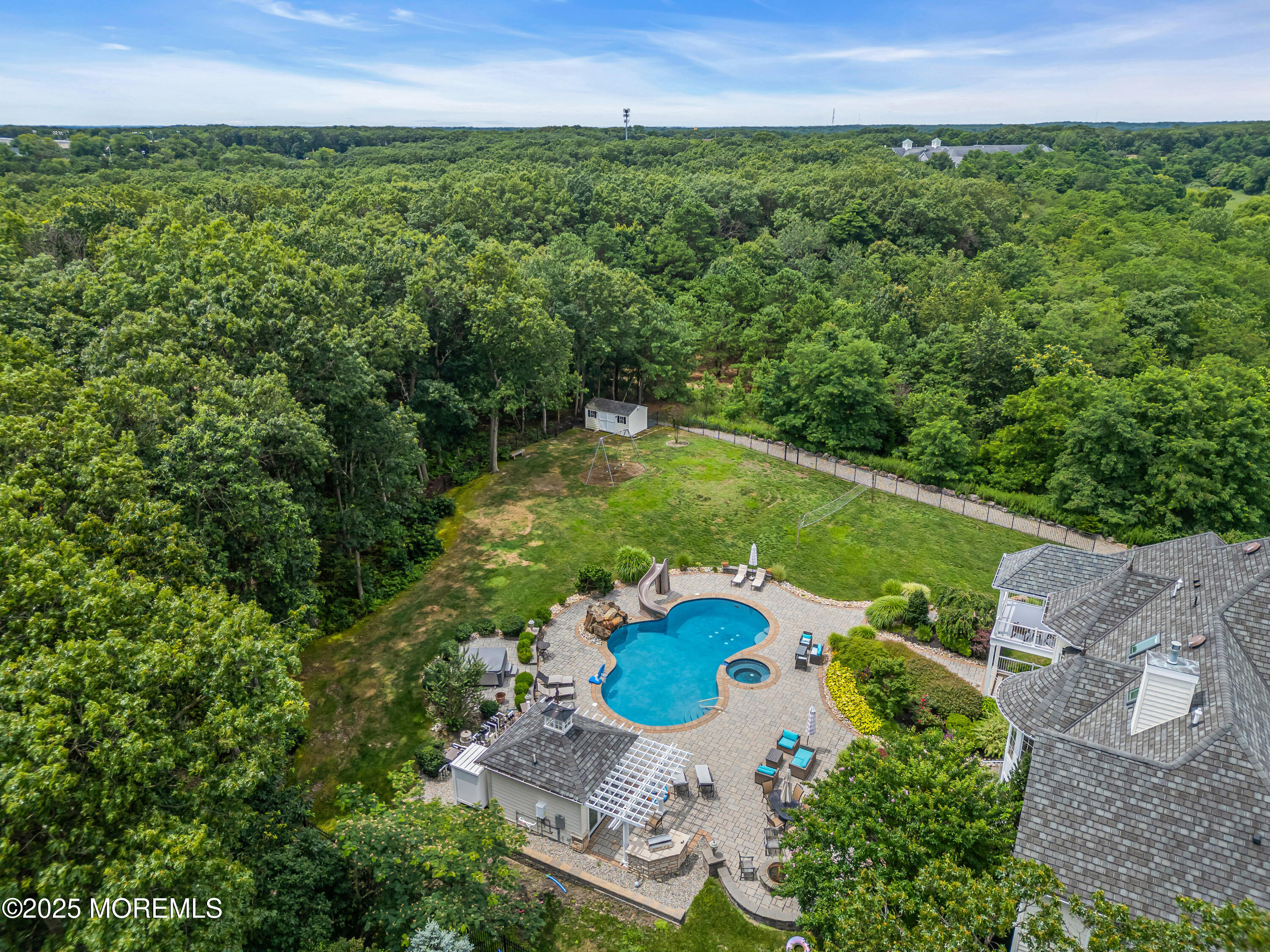 2128 Shadow Lane