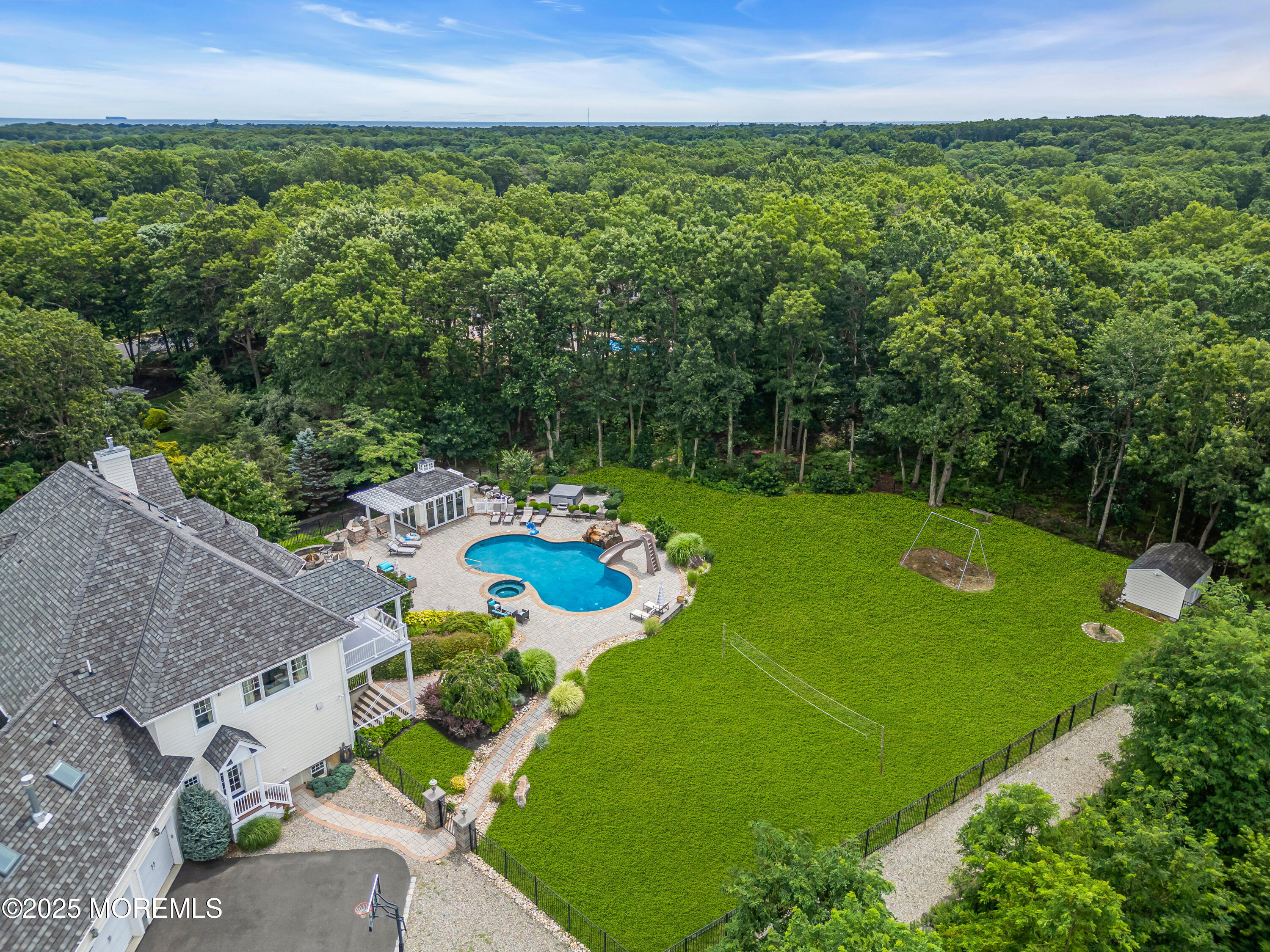 2128 Shadow Lane