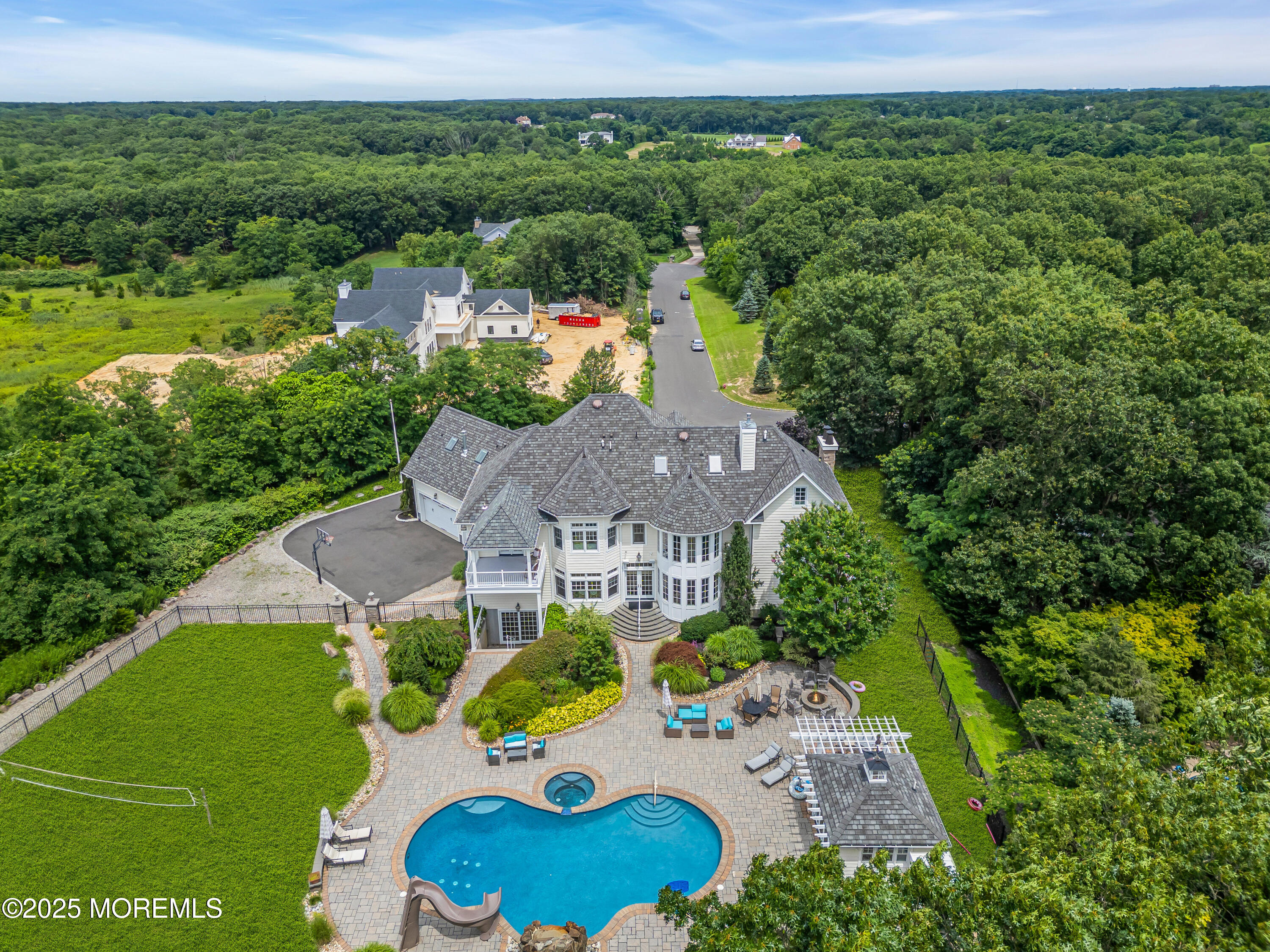 2128 Shadow Lane