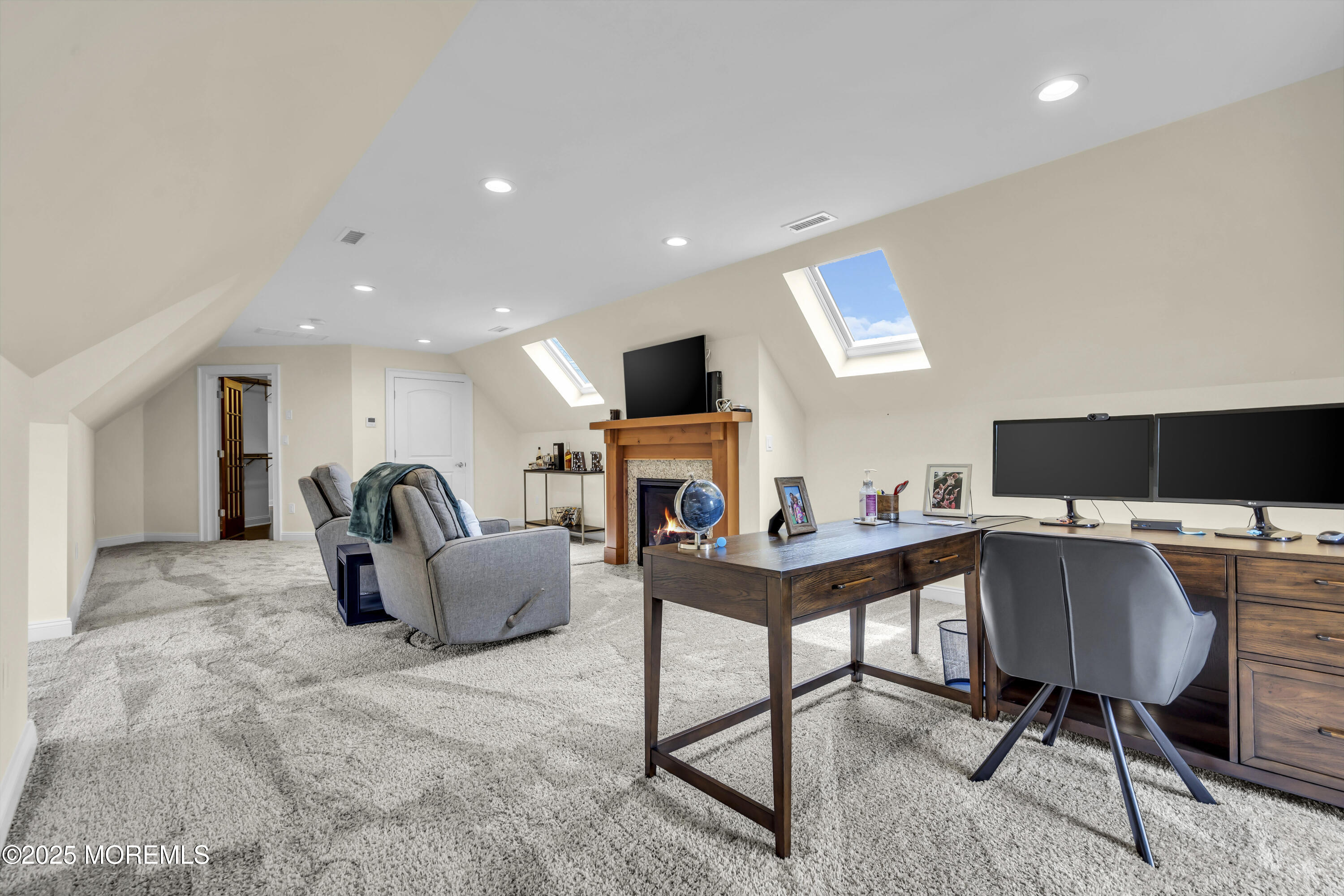 2128 Shadow Lane