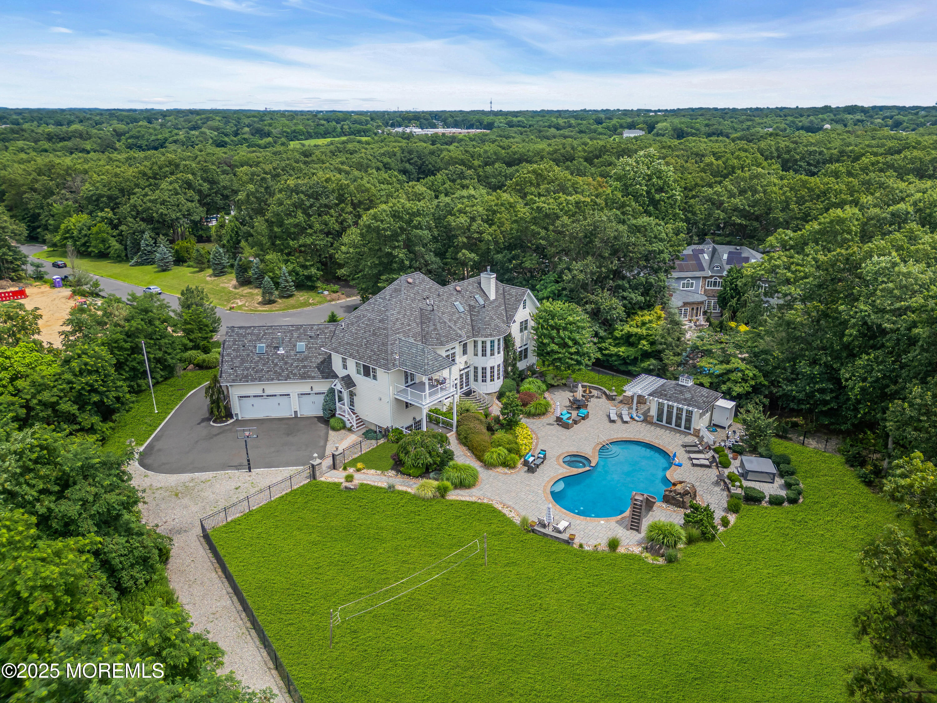 2128 Shadow Lane