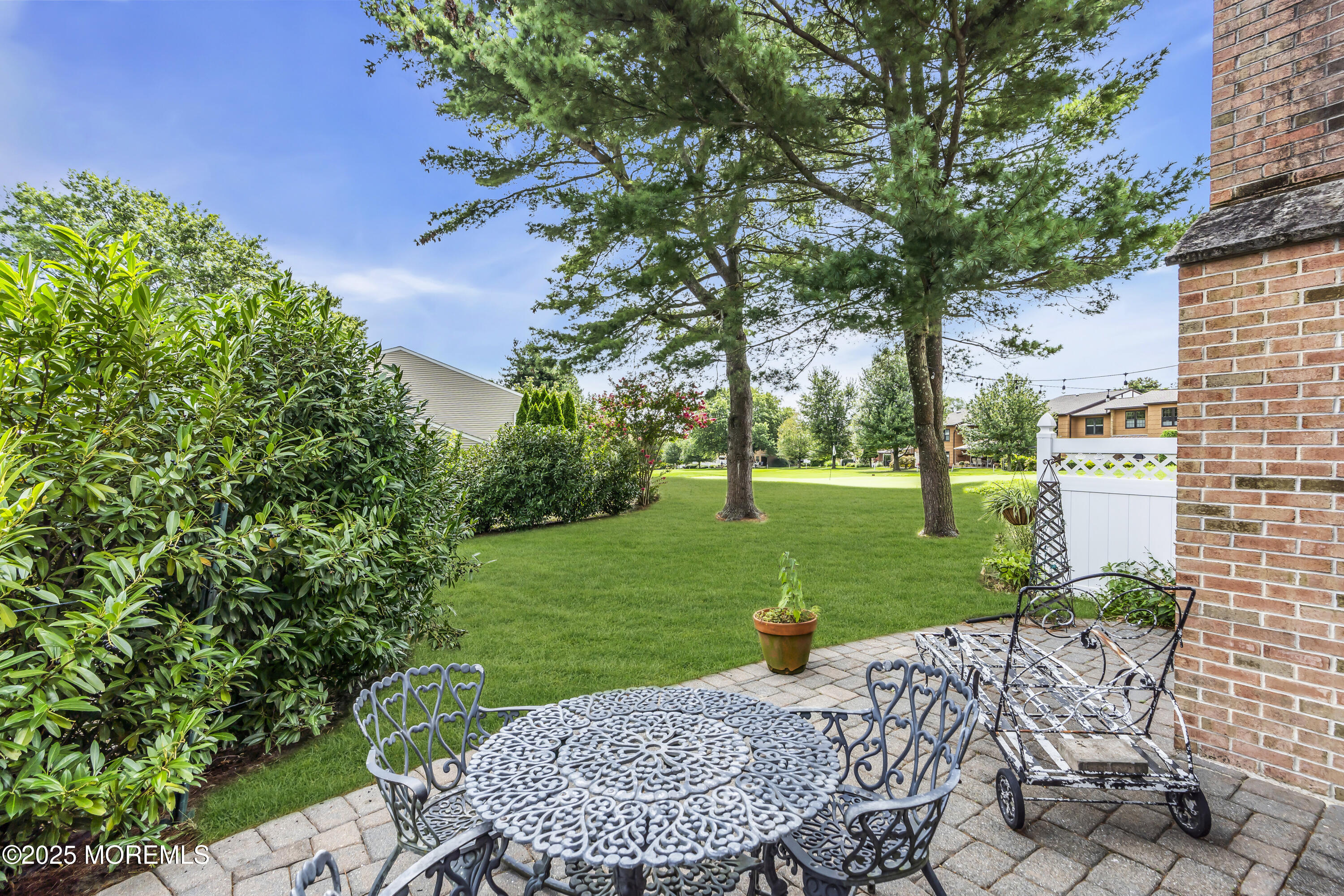 71 Willow Lane