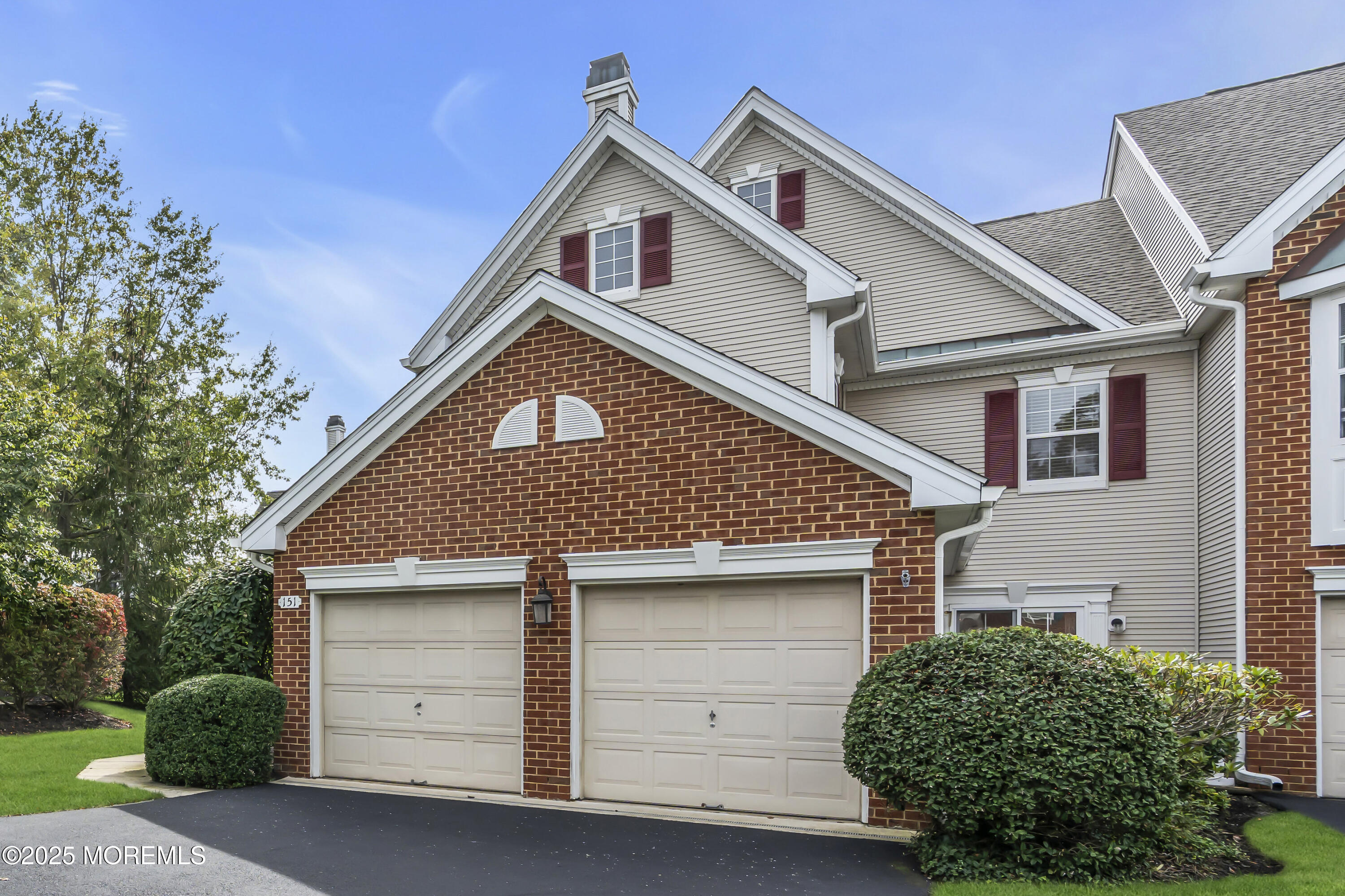 151 S Manor Court