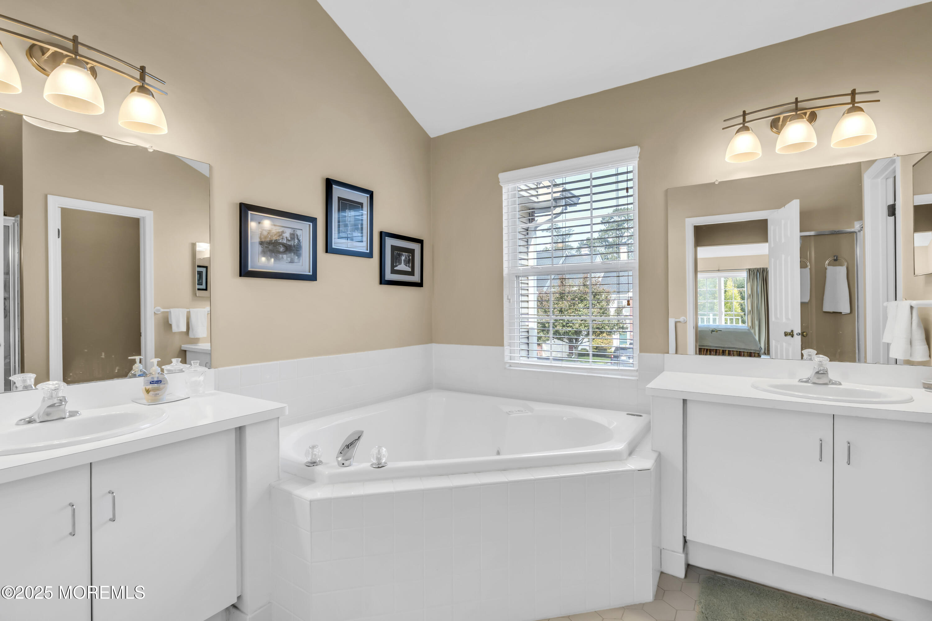 151 S Manor Court