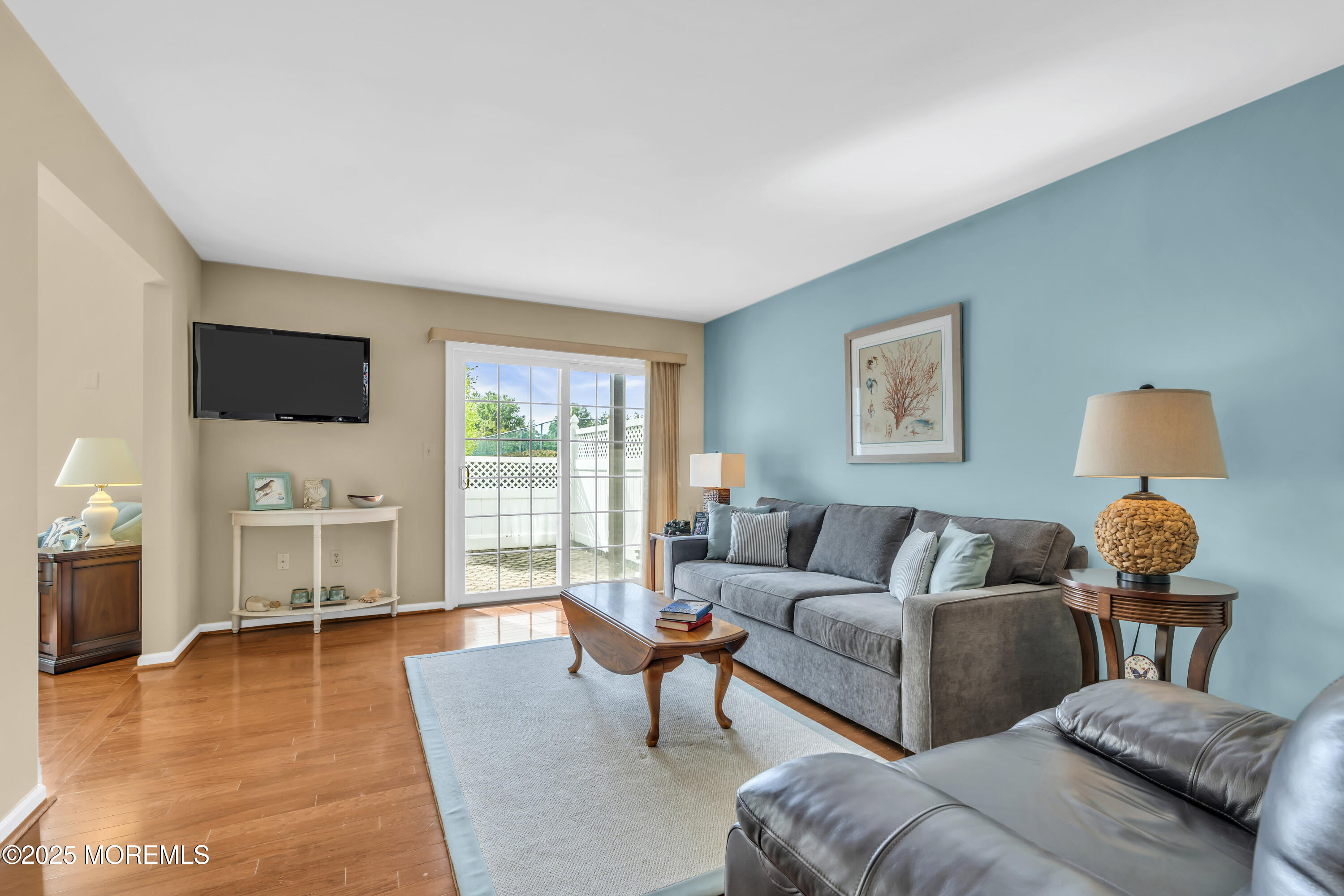 151 S Manor Court