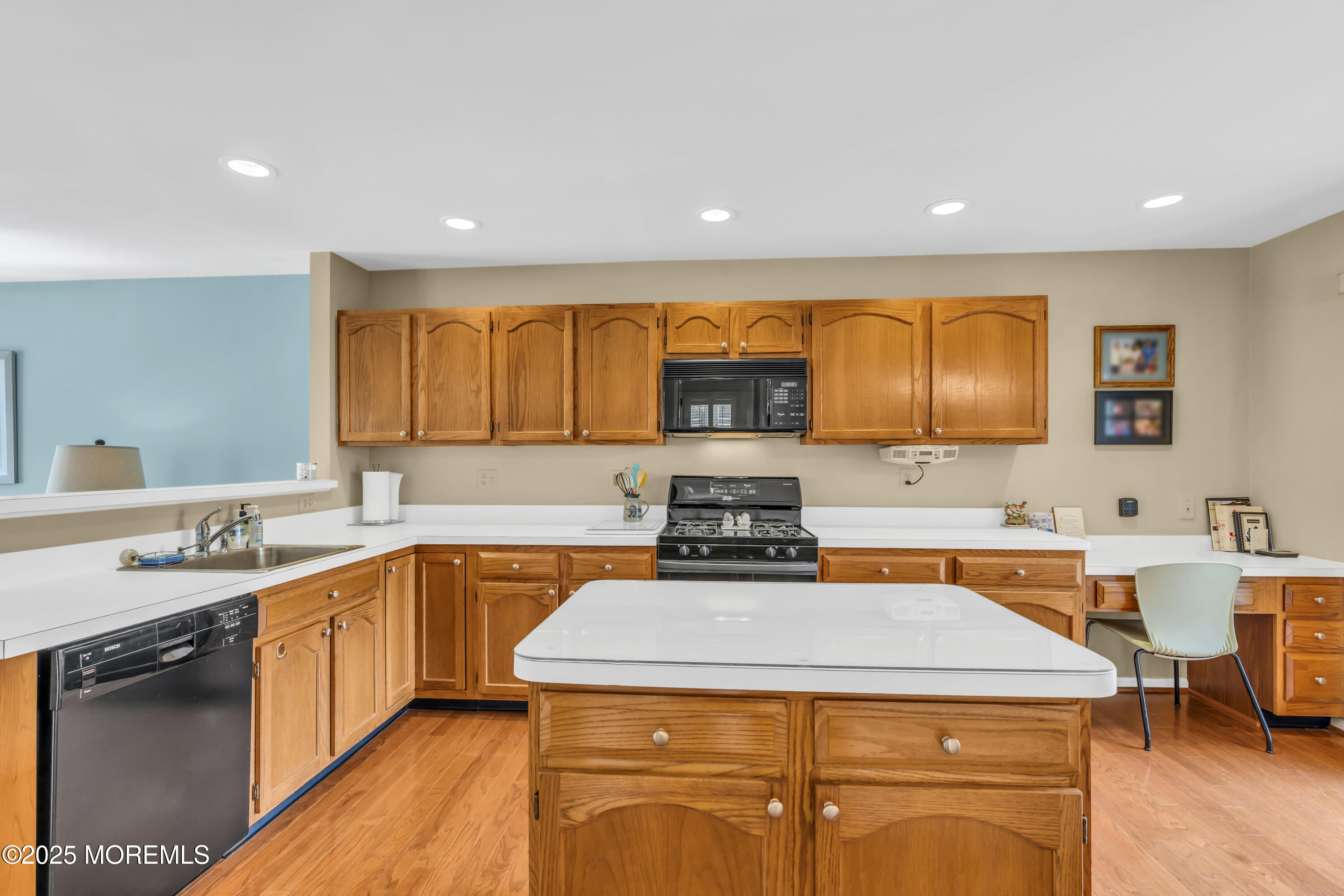 151 S Manor Court