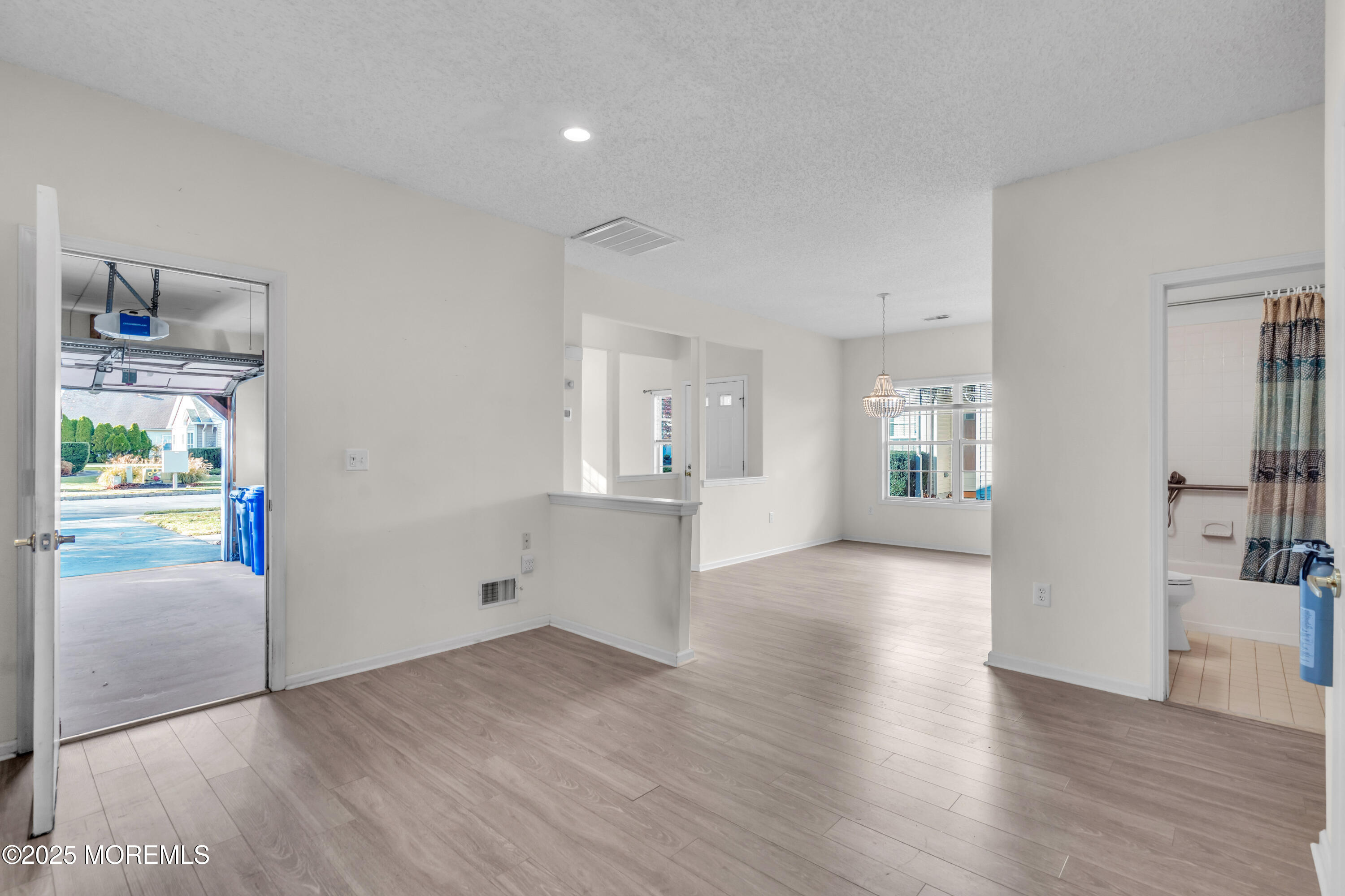 32 Riva Boulevard 2277