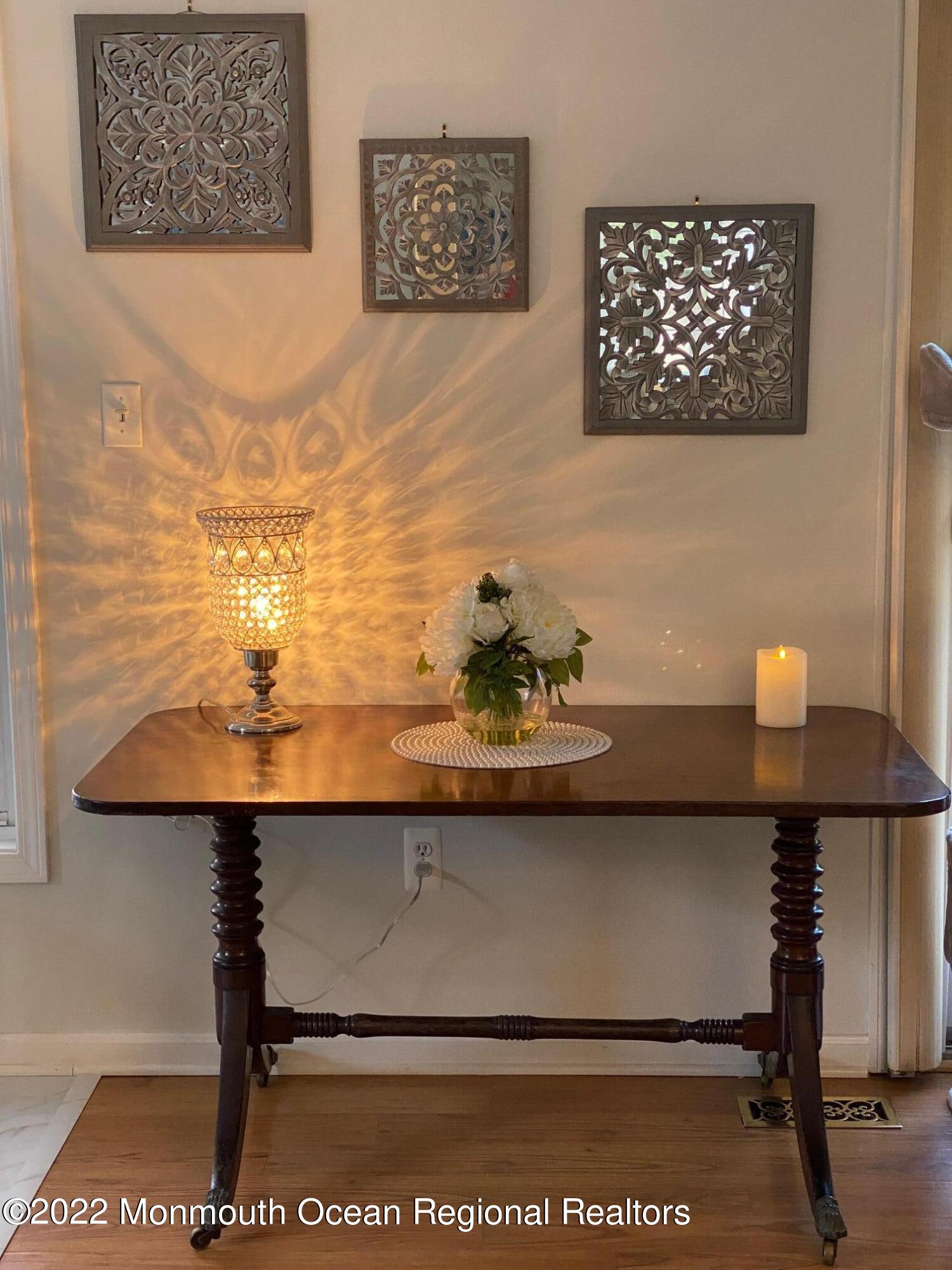 2060 New Bedford Road SUMMER W/POOL