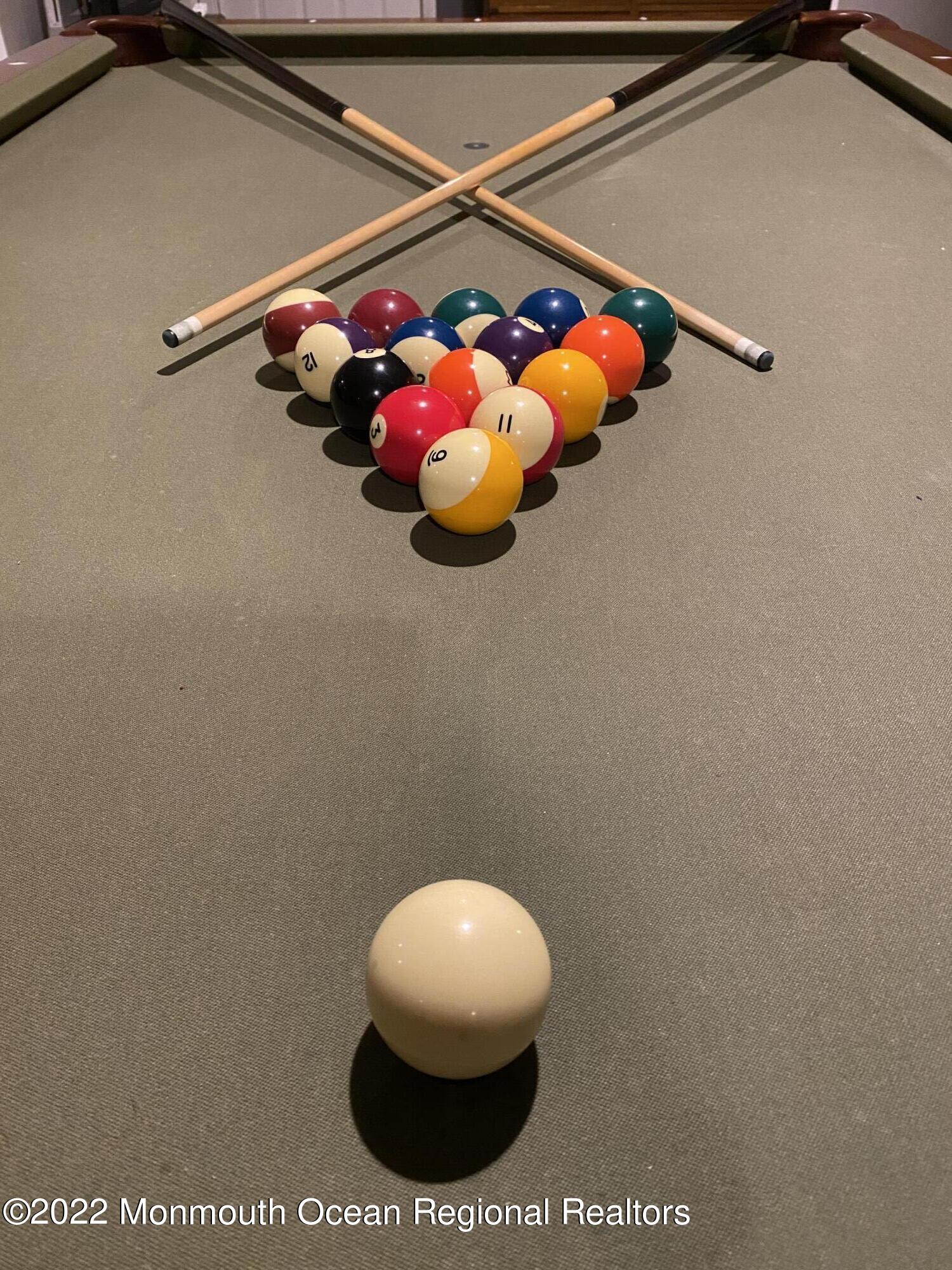 2060 New Bedford Road SUMMER W/POOL