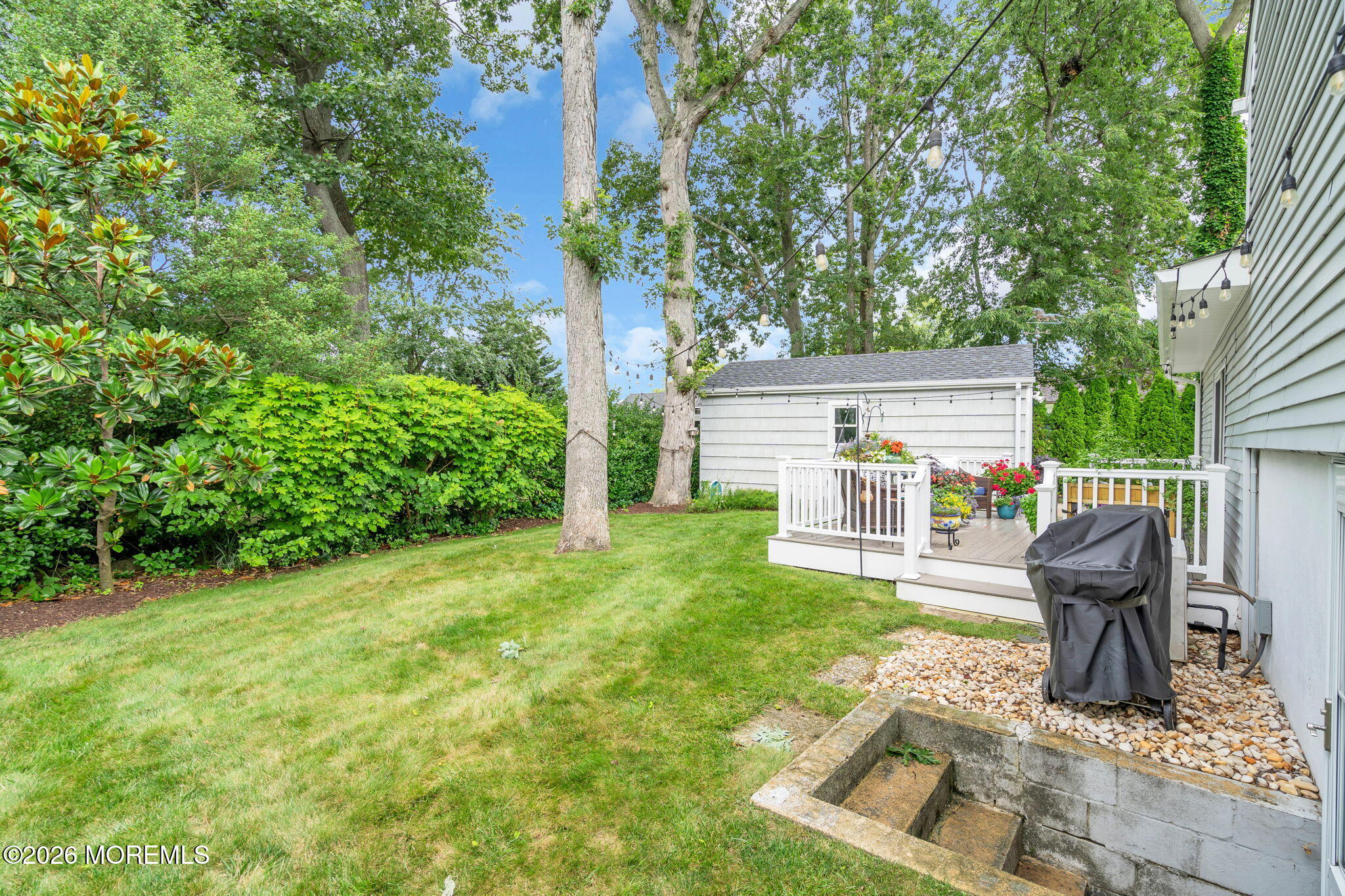 2125 Edgewood Place