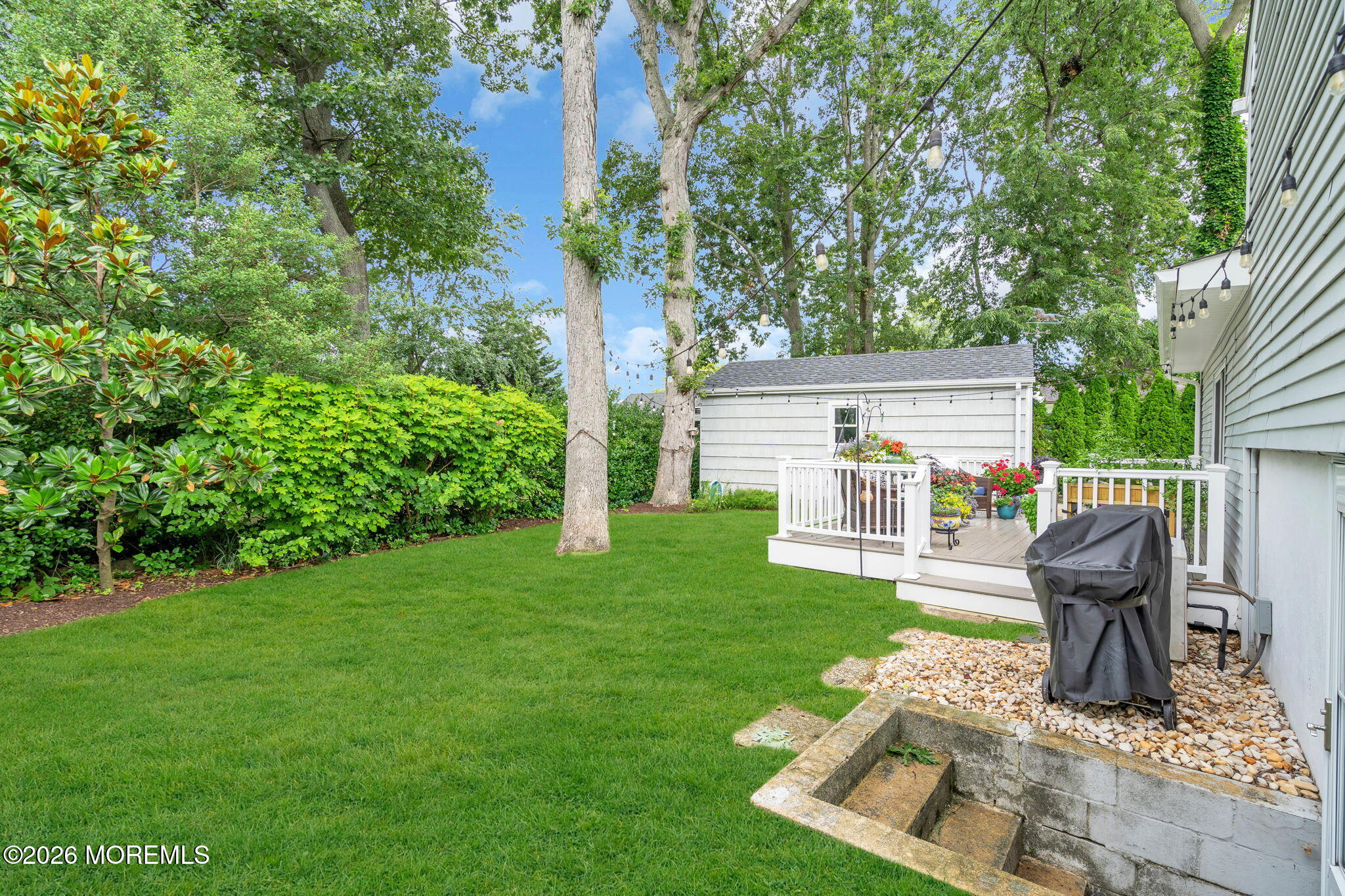2125 Edgewood Place