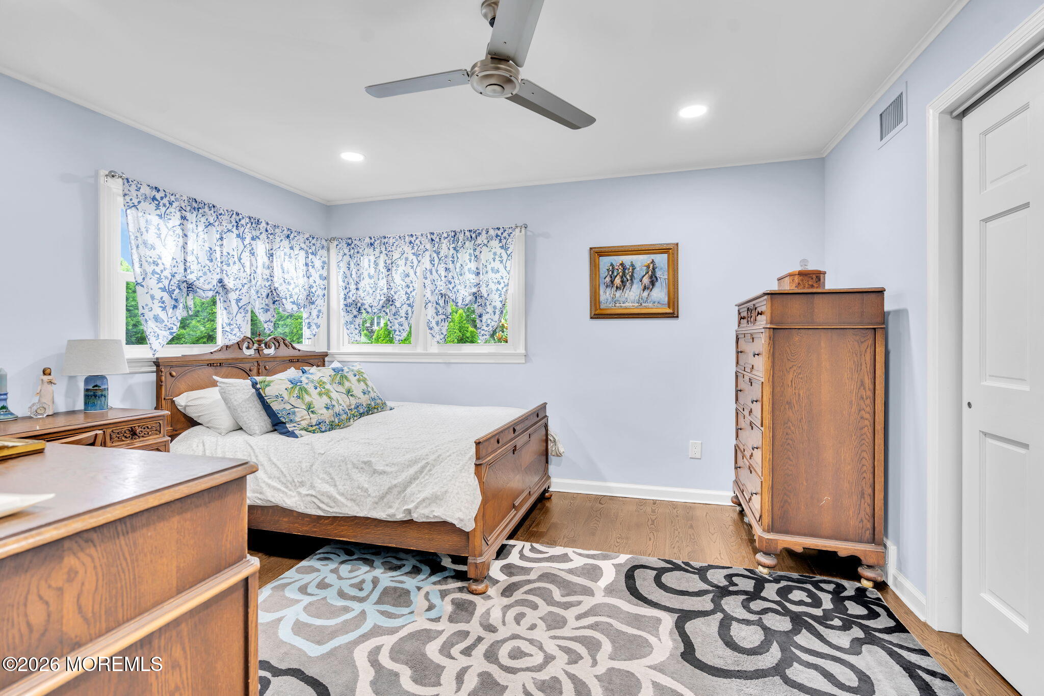 2125 Edgewood Place