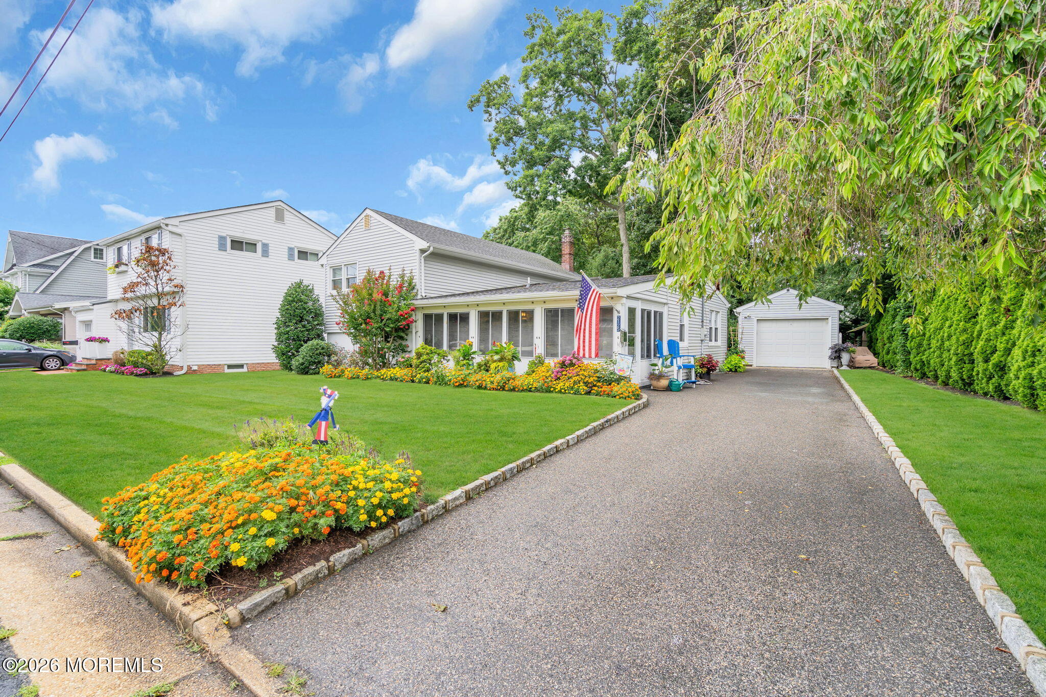 2125 Edgewood Place