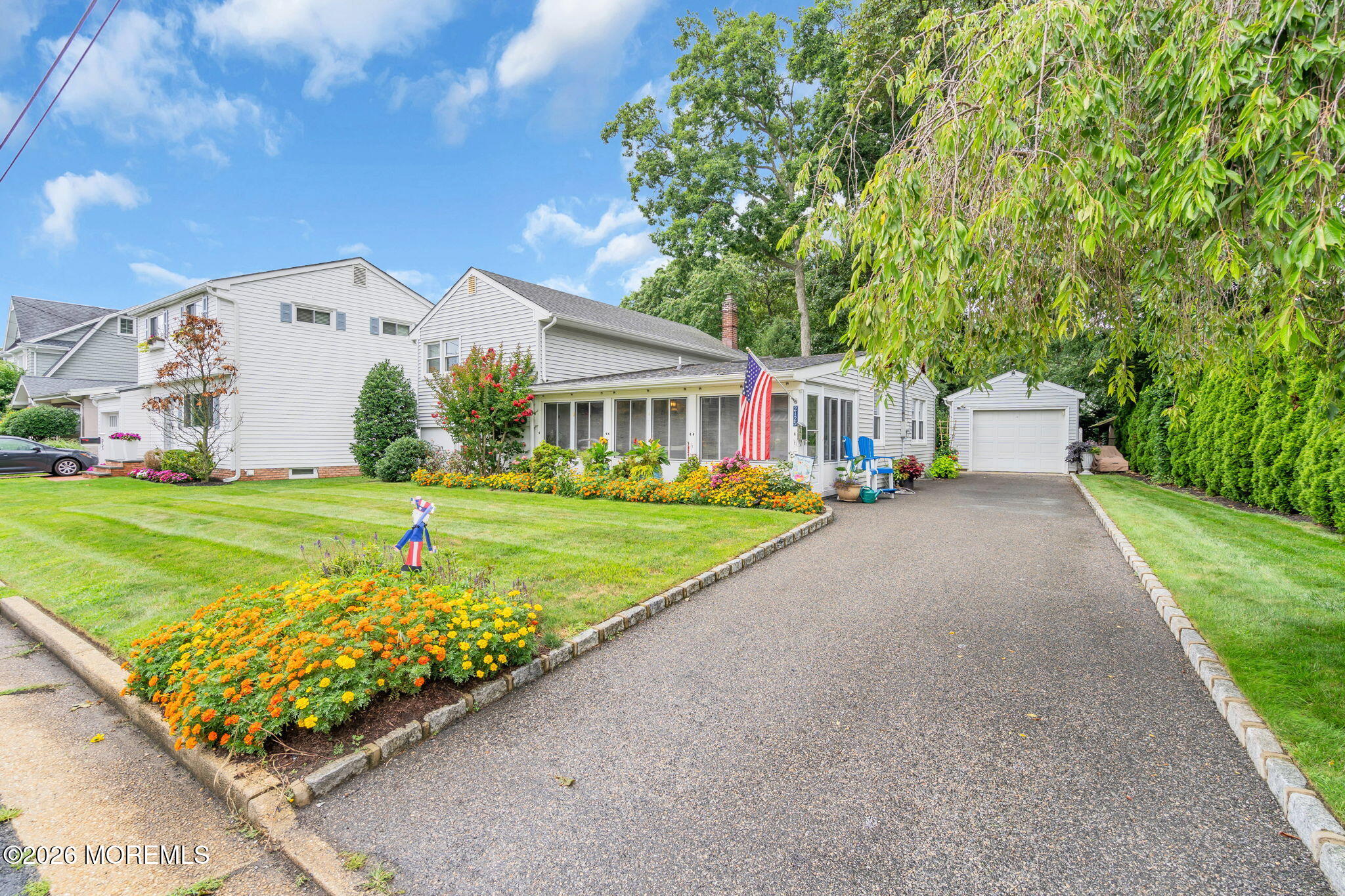 2125 Edgewood Place