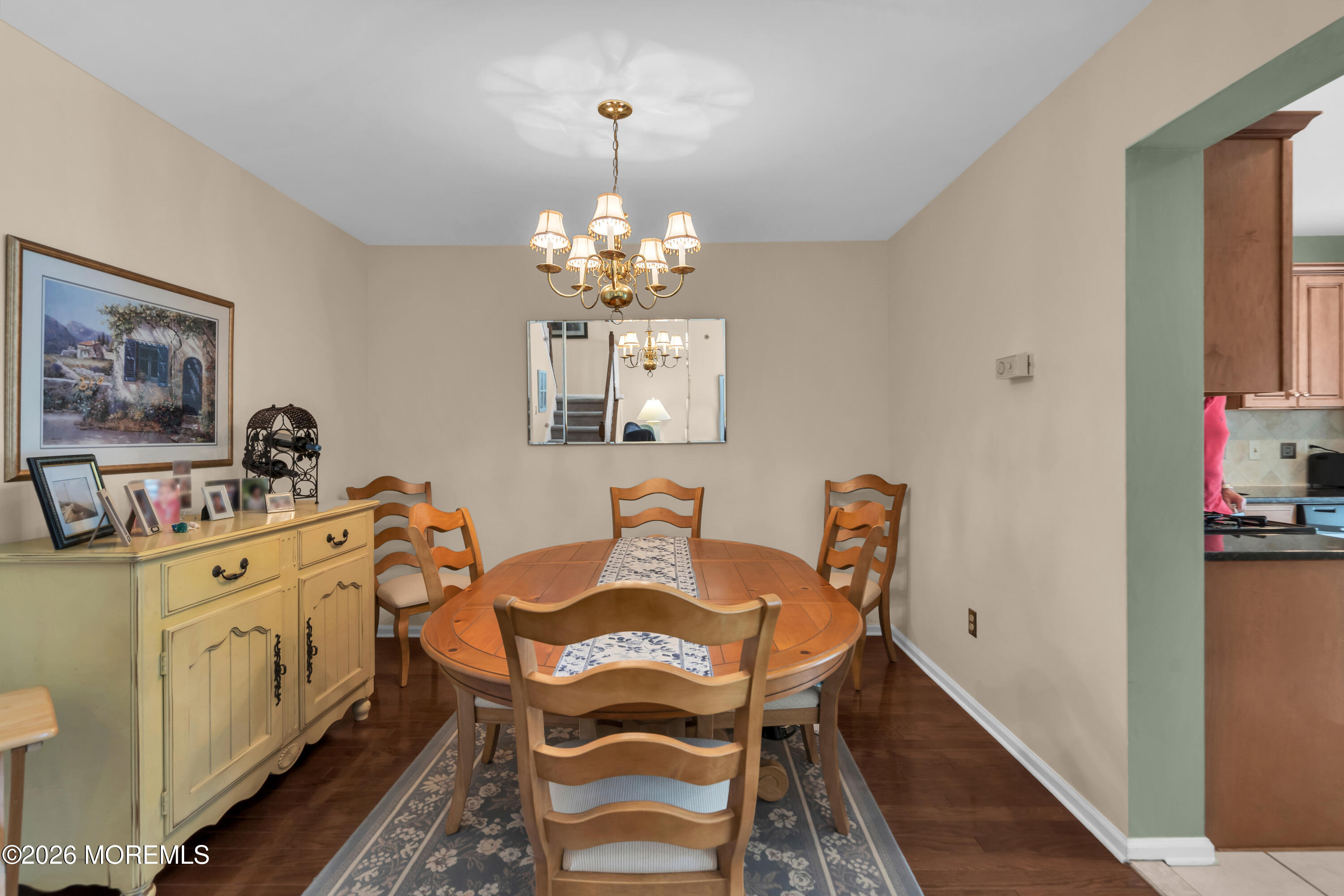 32 S Manor Court 3002