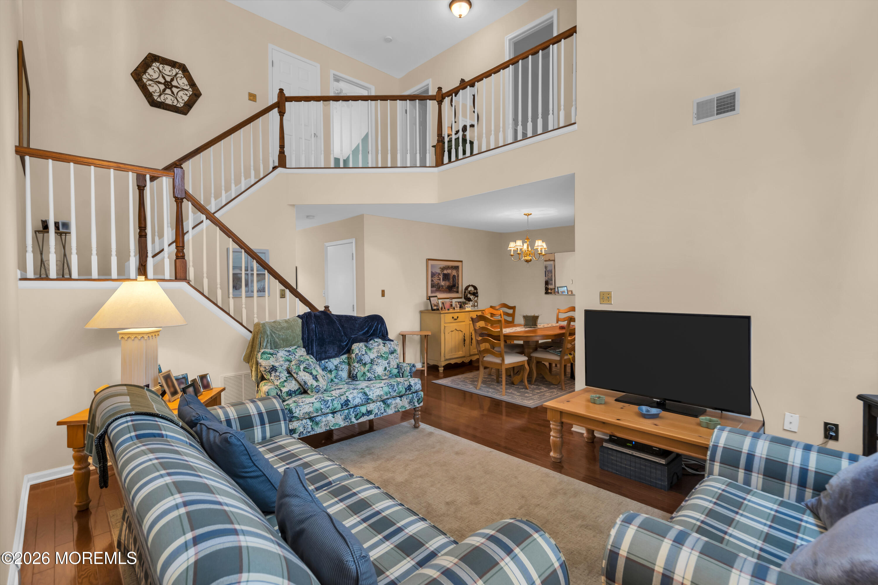 32 S Manor Court 3002