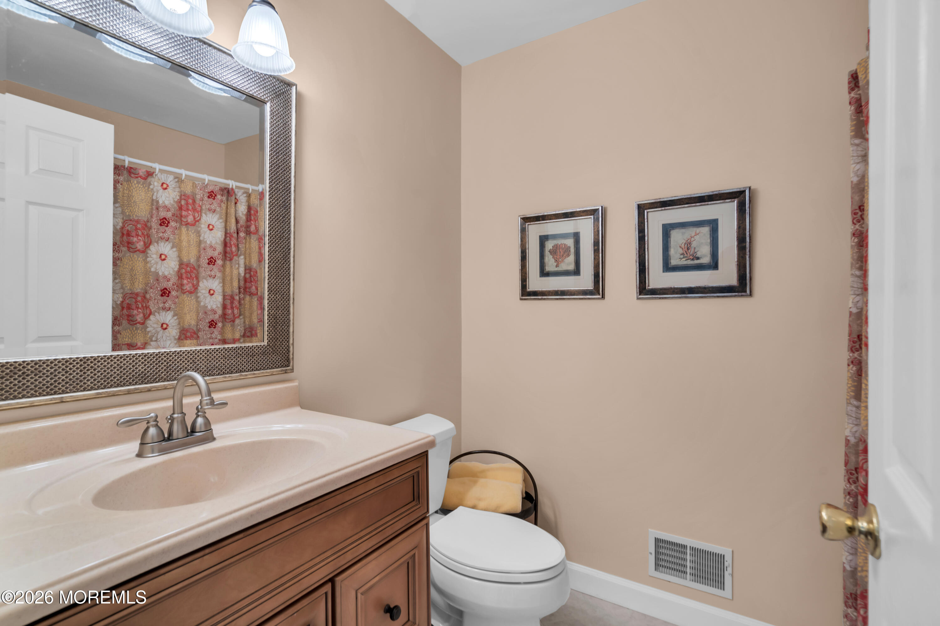 32 S Manor Court 3002