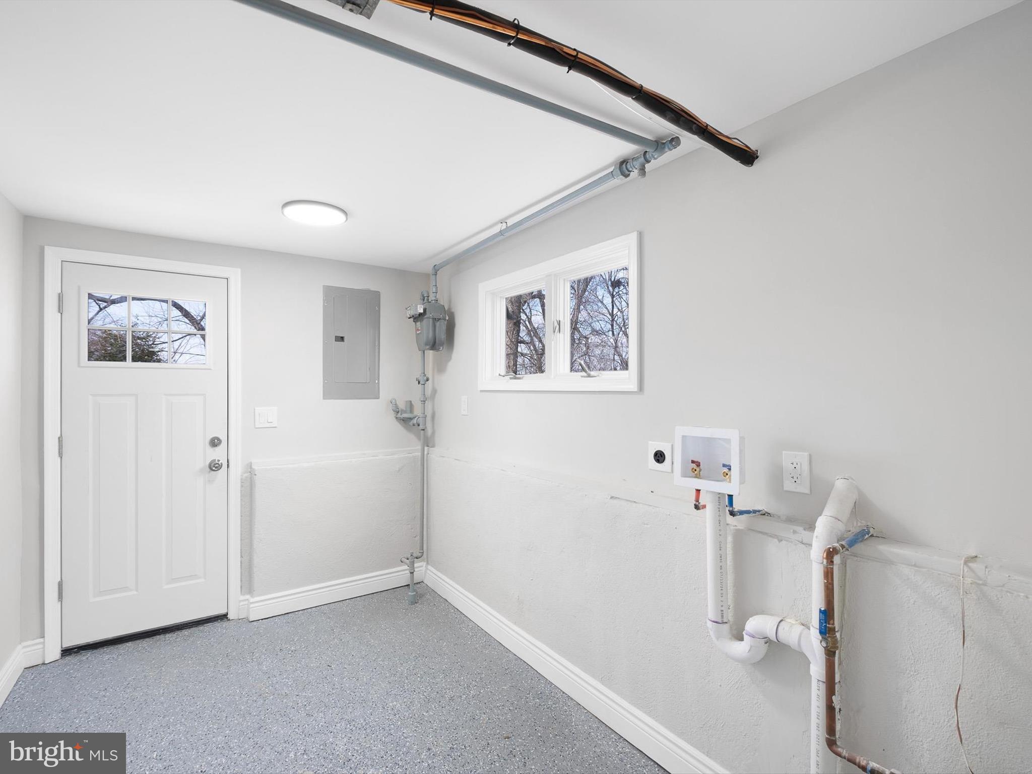 23 Dryden Rd