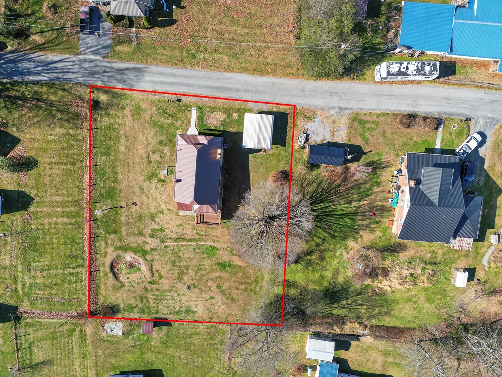 22247 Lincoln Circle