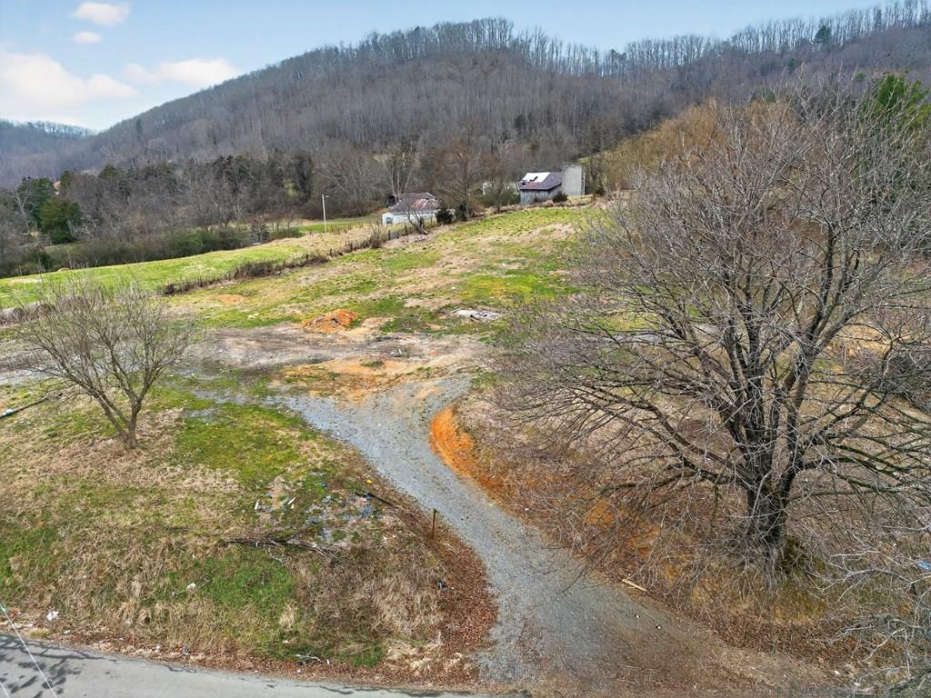 33417 Seven Springs Road