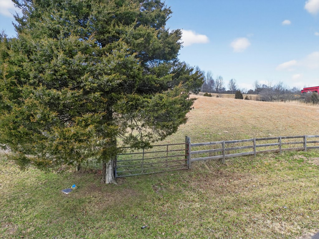 1.26 AC Stone Mountain Road