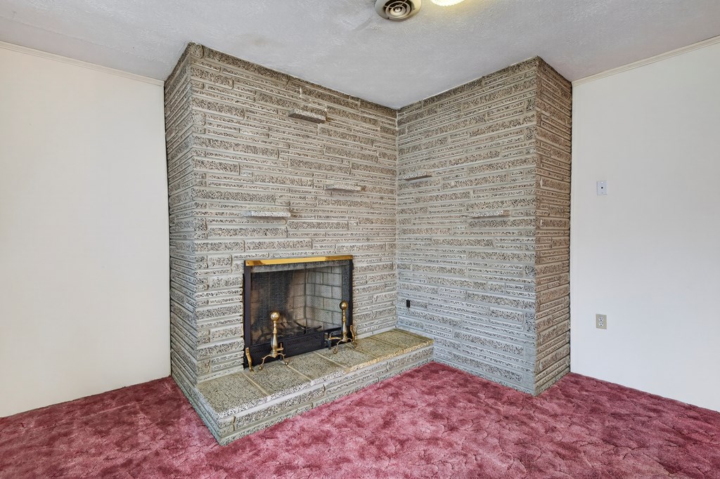 228 Sioux Road