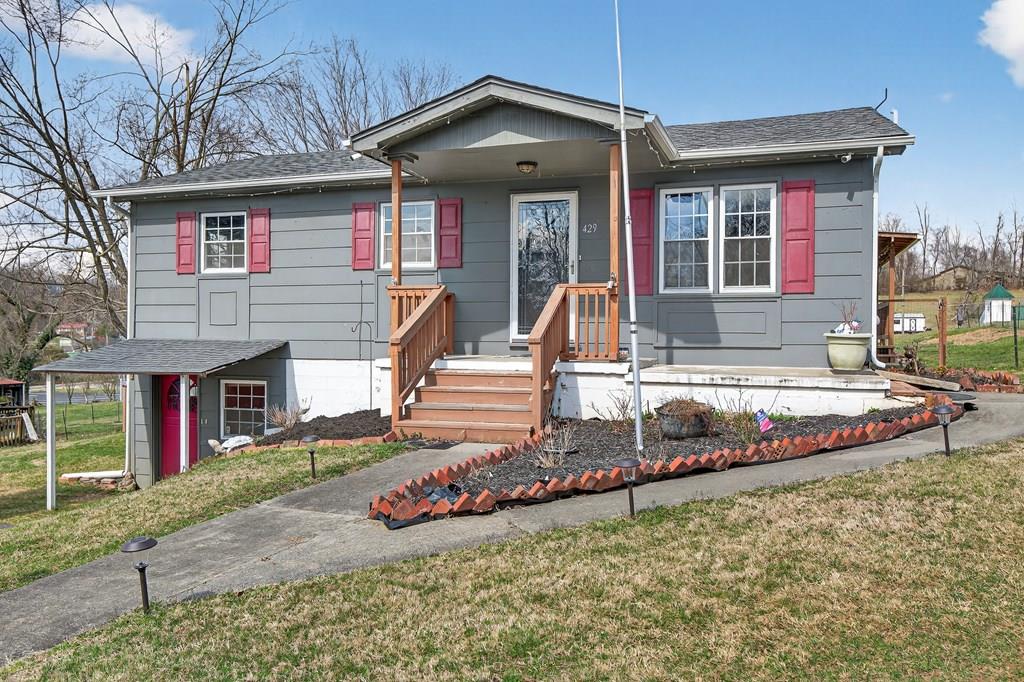 429 Arnold Street
