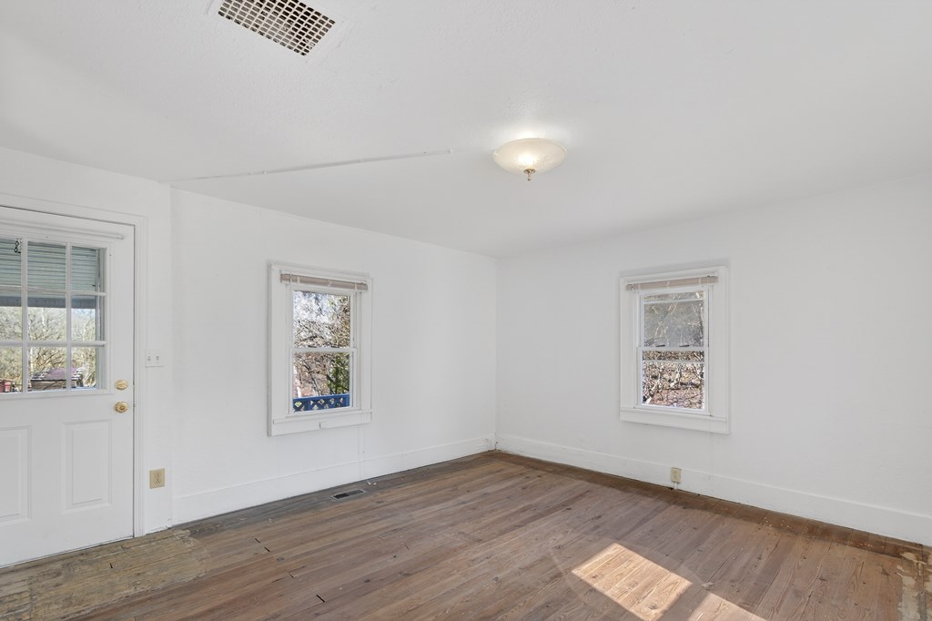 240 Beaver Creek Rd