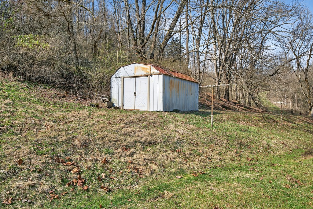 240 Beaver Creek Rd