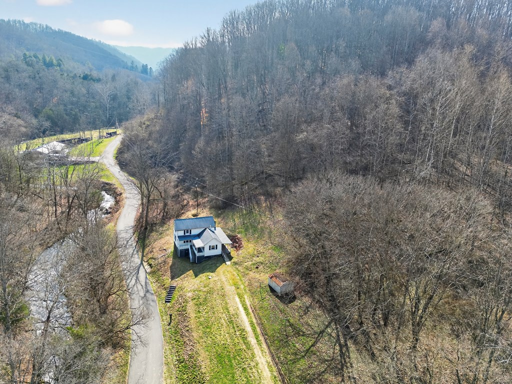 240 Beaver Creek Rd