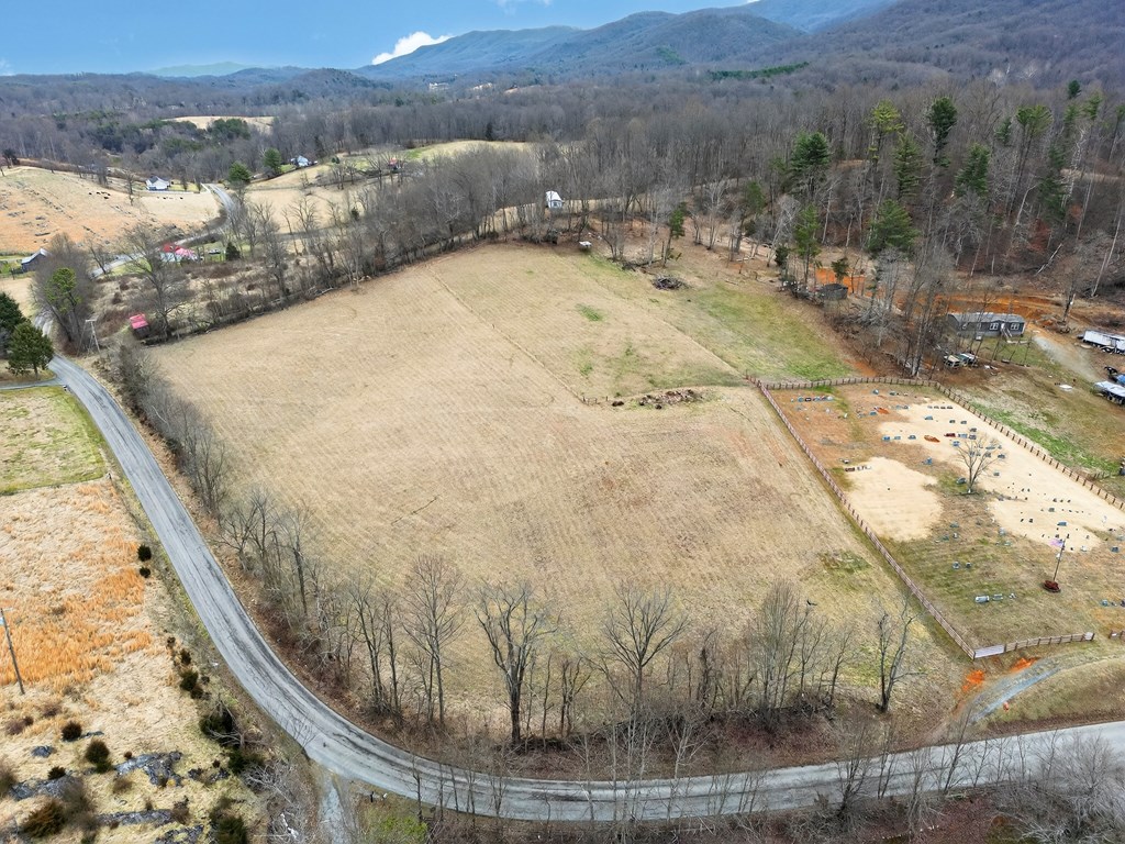 1.00 AC Twin Oaks Rd