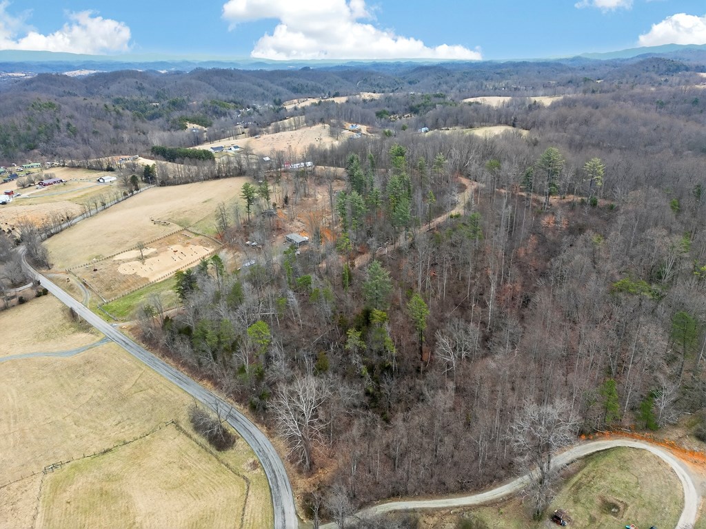 9.00 AC Twin Oaks Rd