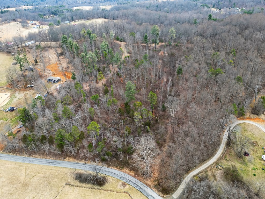 9.00 AC Twin Oaks Rd