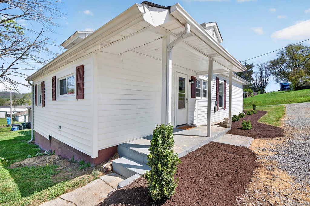 230 Kirkwood St.
