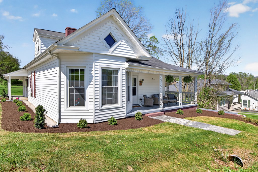 230 Kirkwood St.