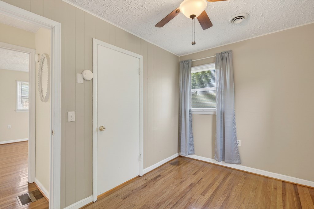 111 Sevier St