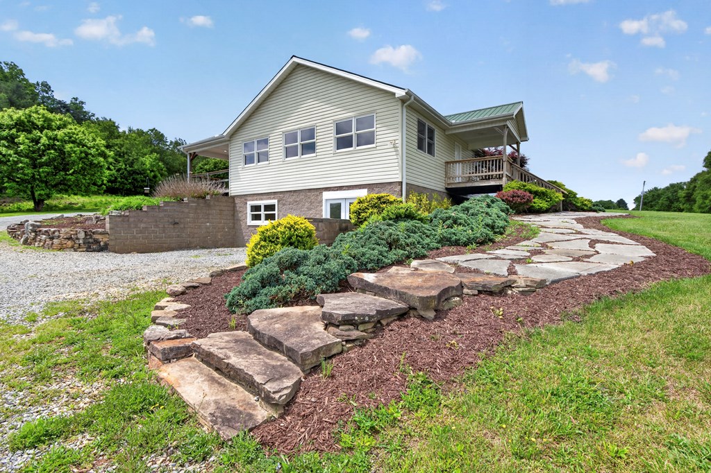 28360 Rivermont Drive
