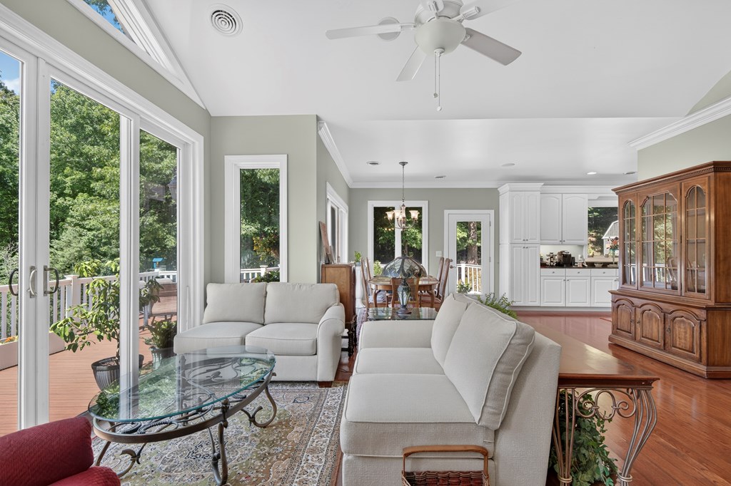 1577 Stoney Battery Road