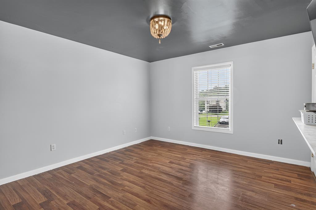 684 Hallock Circle