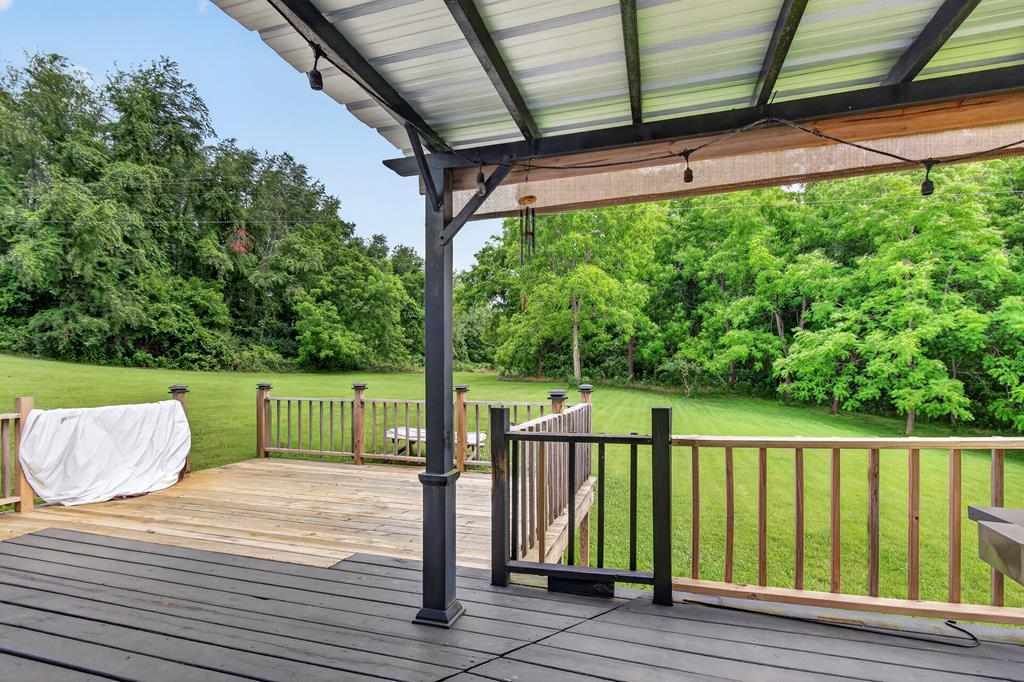 684 Hallock Circle