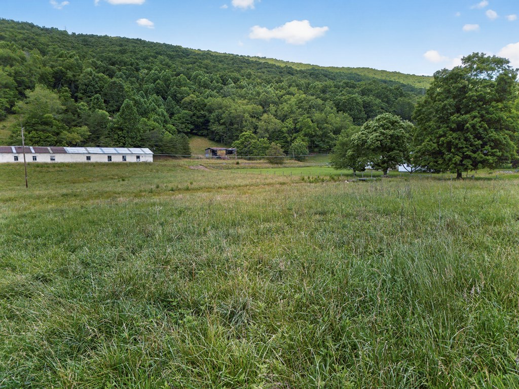 30 AC Cleghorn Valley Rd