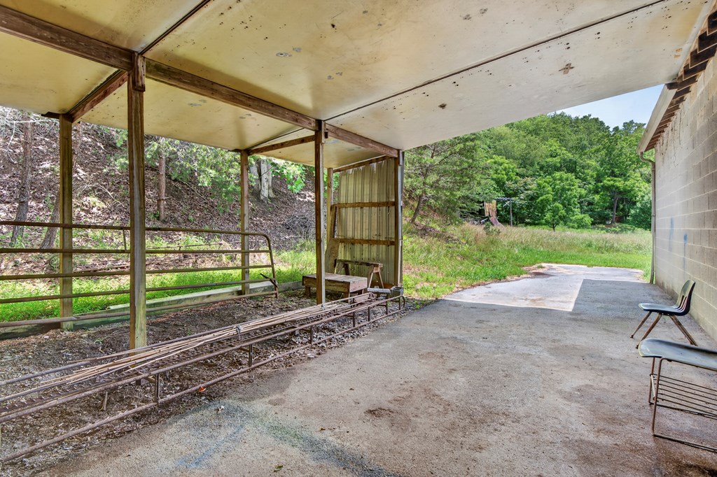 30 AC Cleghorn Valley Rd