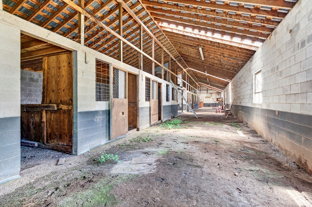 30 AC Cleghorn Valley Rd