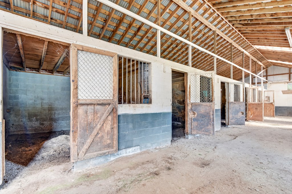 30 AC Cleghorn Valley Rd